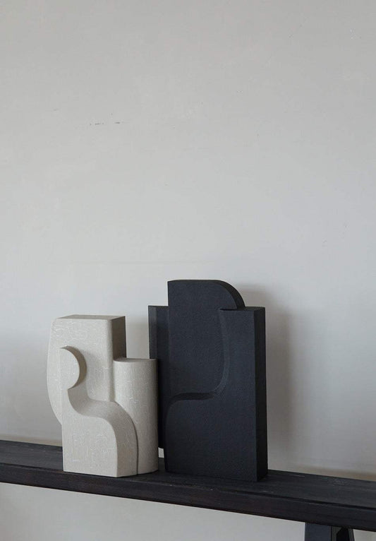 Organic form 'Luzia' wall sculpture in sand finish, 28x20x11 cm.