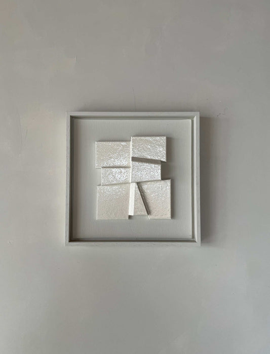 Canvas Pop artwork with shadow white frame, featuring biodegradable PLA material and structured plaster finish.