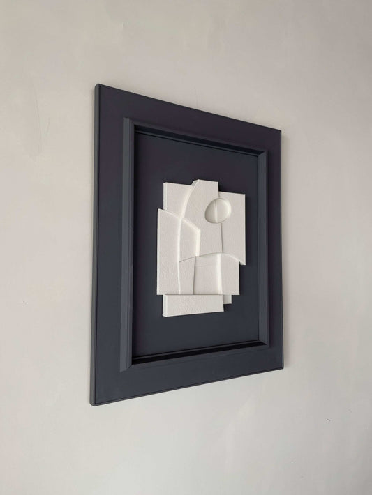 Vintage Frame Liza with shadow white artwork, anthracite frame, 52x42 cm, by Edith Beurskens.