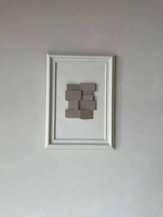 Vintage Frame Anna by Edith Beurskens, featuring unique biodegradable PLA artwork with shadow white and brown wood colors, frame size 49.5 x 36 cm.