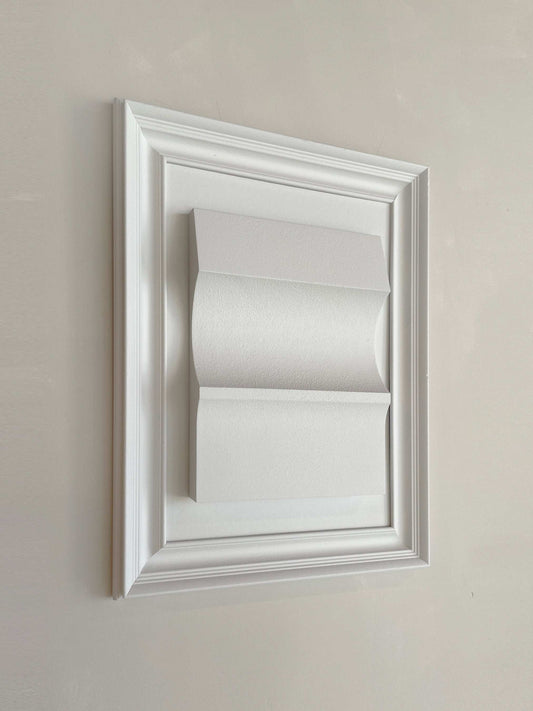 Vintage white frame with exclusive artwork by Edith Beurskens, made from biodegradable PLA material.