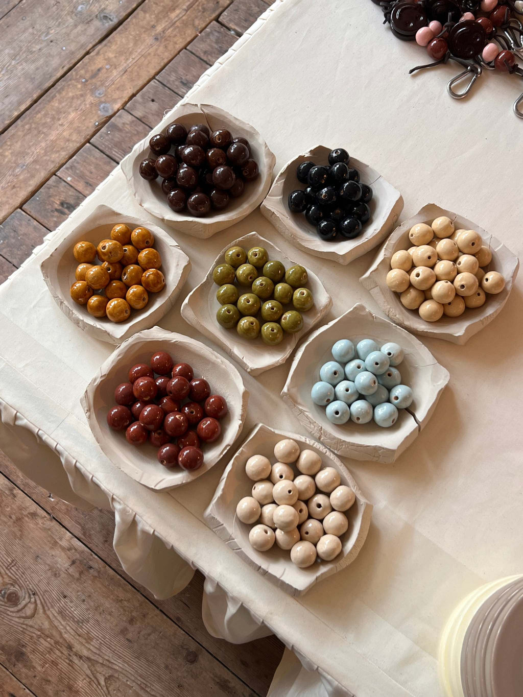 Keychain Boule • Brown cord • Custom Colors