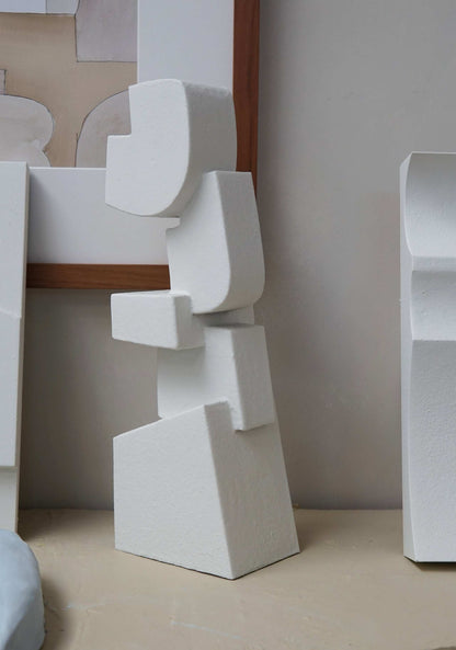 Sculpture San from PLAY collection, made of biodegradable PLA, eco-painted, with resin finish, 11.5 x 35 cm.