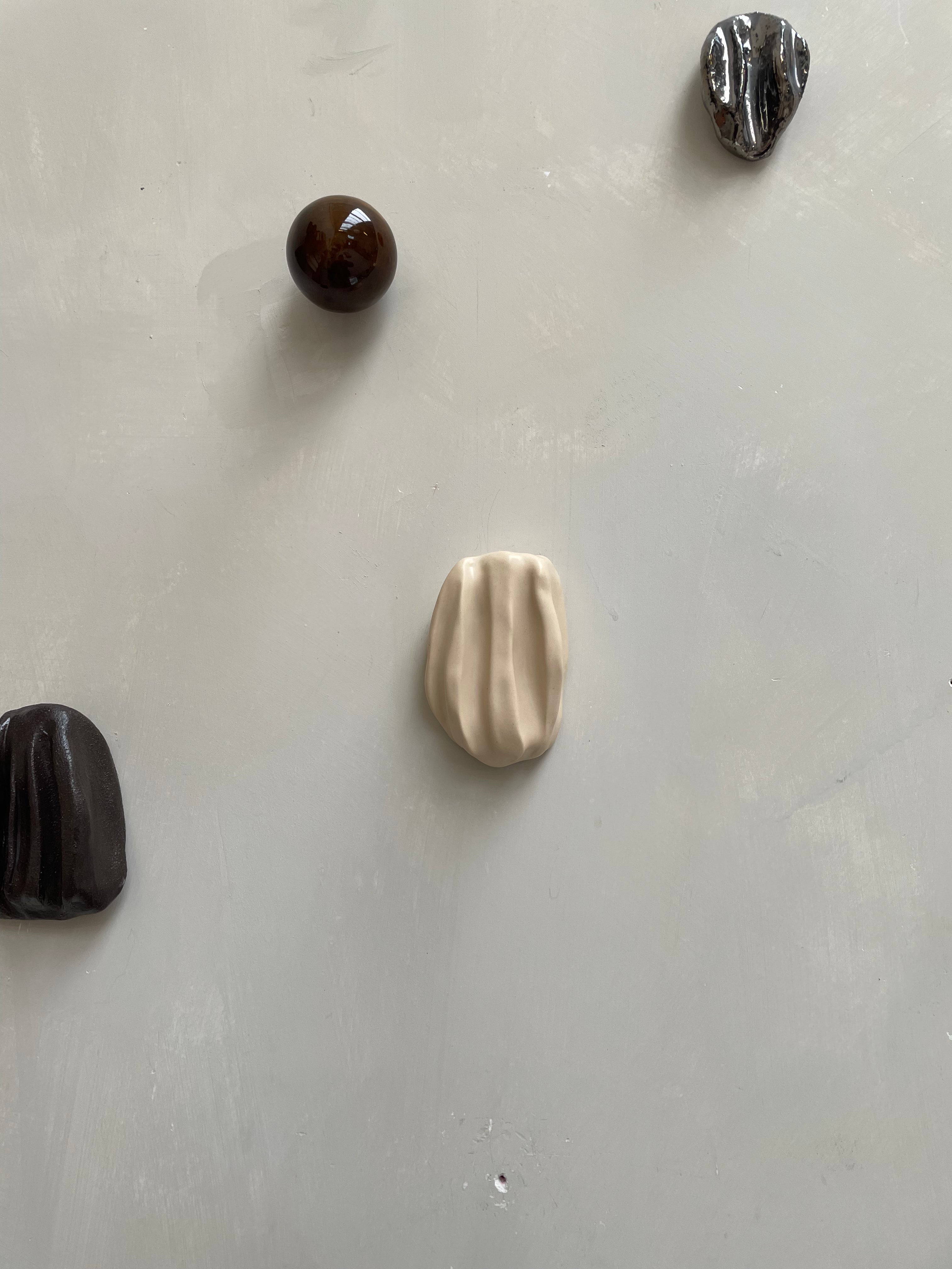 OBJETS DE NOYER - SATIN 01