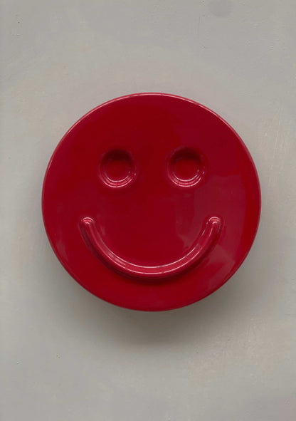 Set of 3 handcrafted 'HAPPY' ceramics in vibrant red, perfect for gifts or decor.
