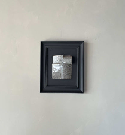 Vintage Frame Mini Journey with unique artwork by Edith Beurskens, matte anthracite color, and shiny mixed texture.