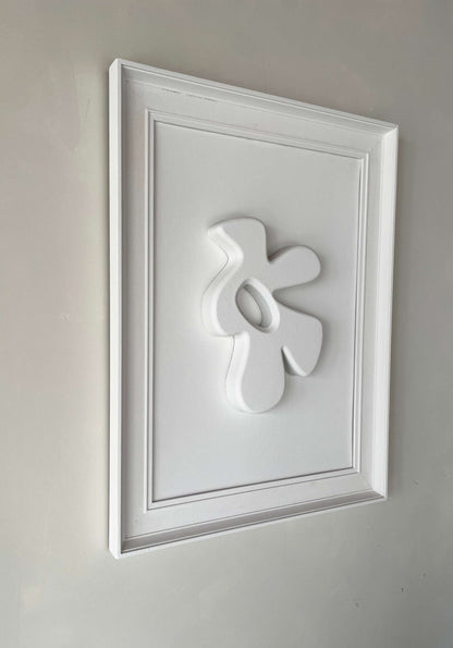 Vintage Frame Big Bird artwork by Edith Beurskens, featuring a white design in an olive vintage frame, 65.5 x 50.5 cm.