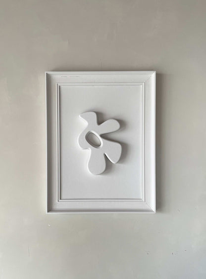 Vintage Frame Big Bird artwork by Edith Beurskens with white PLA and olive frame.