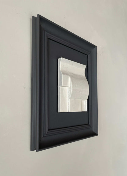 Vintage Frame Giant Lak featuring exclusive artwork by Edith Beurskens with matte anthracite and shadow white finish.