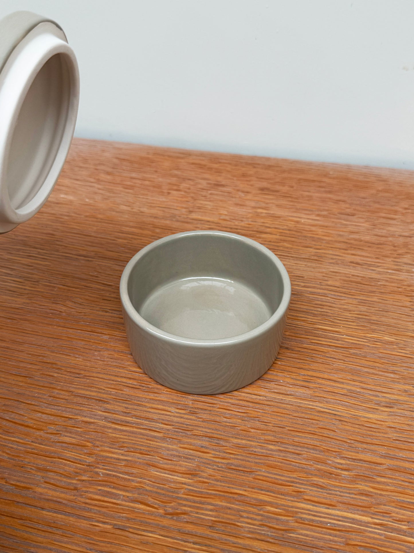 Ceramic box 'BOULE' • MEDIUM • Grey