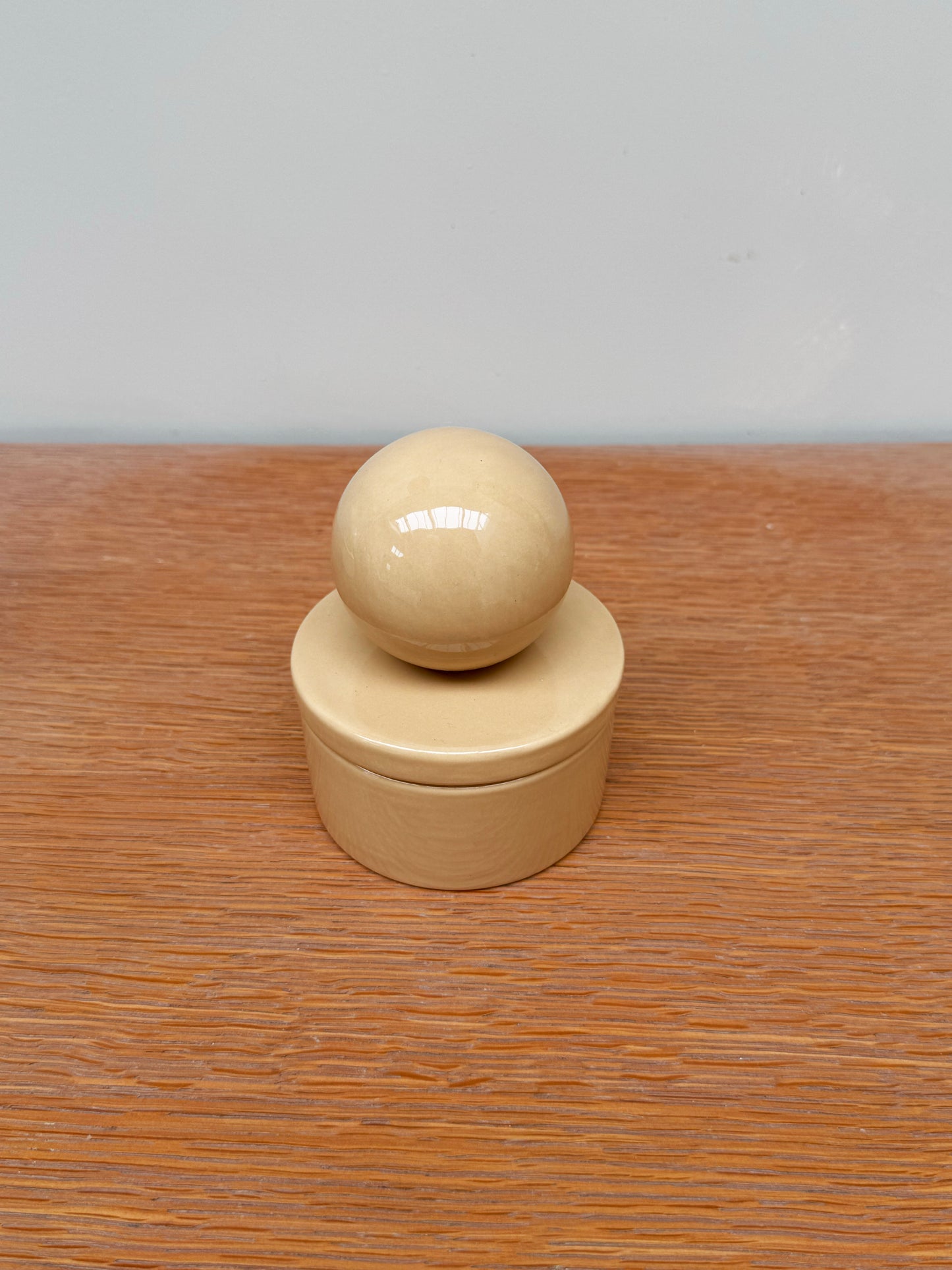 Ceramic box 'BOULE' • MEDIUM • Cappuccino