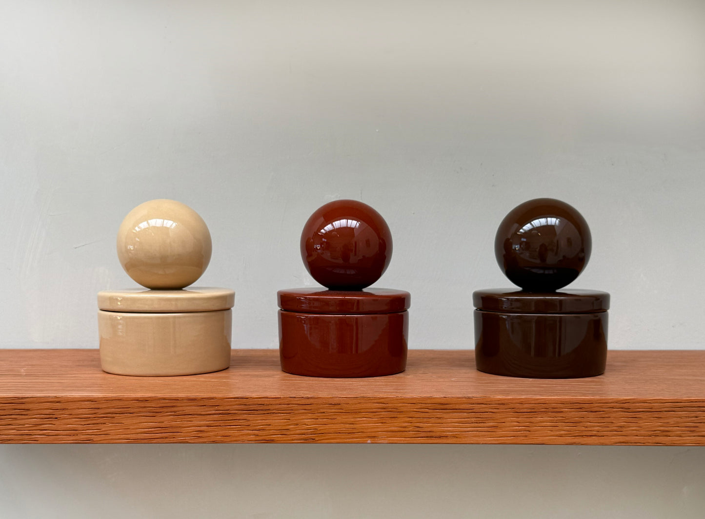 Ceramic box 'BOULE' • MEDIUM • SET OF 3  • Cappuccino • Chocolat • Rust Burgundy
