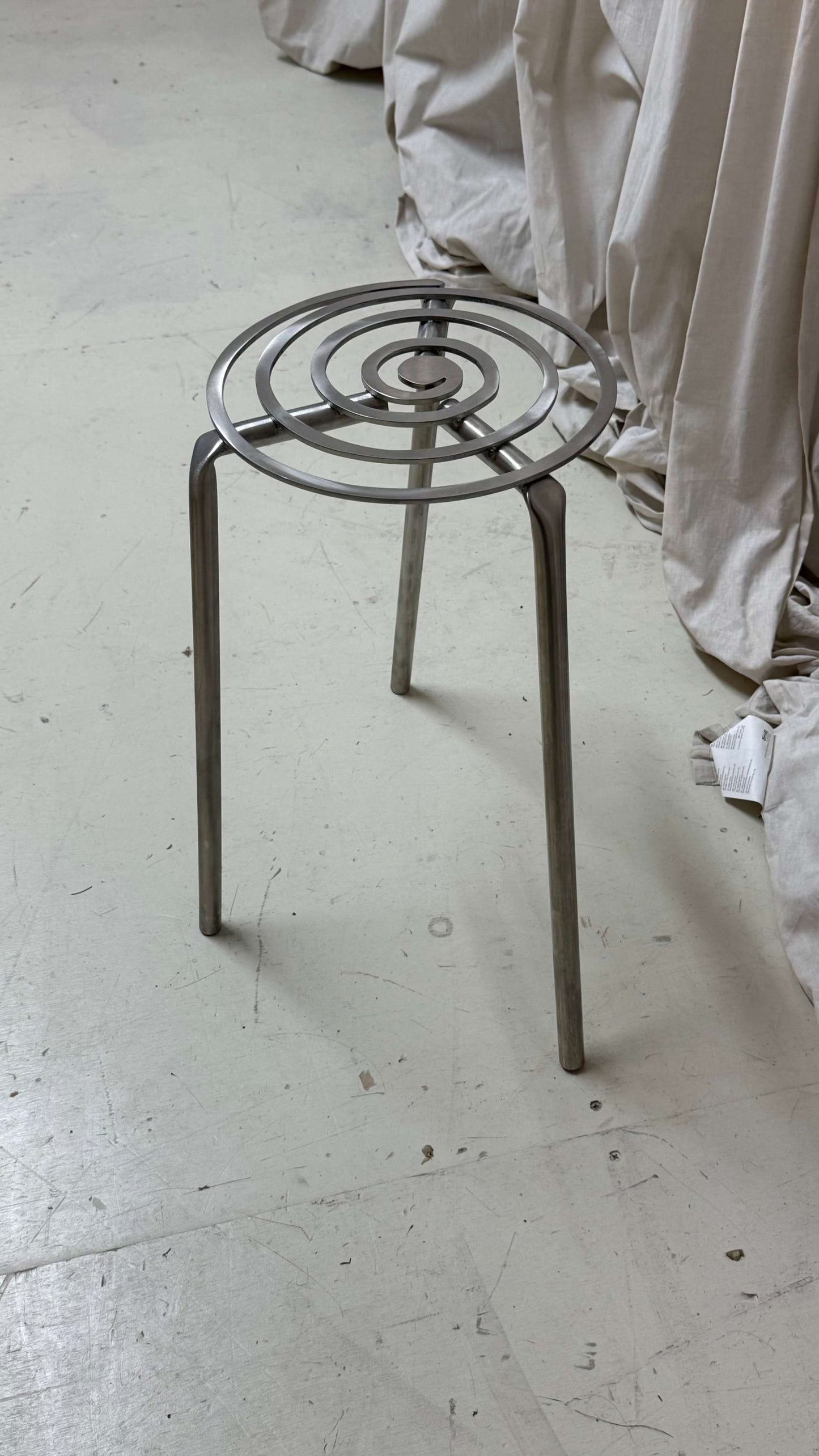 Spiral stool - Sample