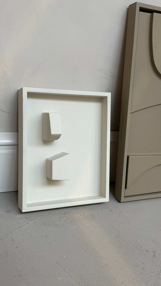 PLAY artwork - 30 x 24 cm - Off-White