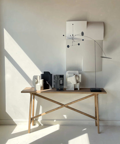 Large 'Mien' Sculpture with crackle finish, wall art in organic form, 35x30x24 cm.