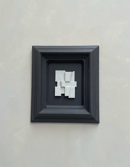 Vintage Frame Cody with white artwork in anthracite frame, 42.5 x 37.5 cm.