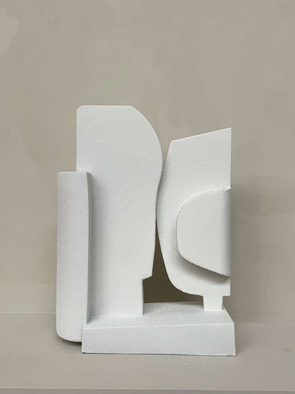 Sculpture Kiss from the PLAY collection made of eco-friendly PLA.