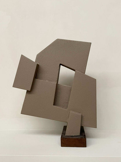 Modern abstract sculpture titled "Sculpture Grace" from the PLAY collection, made of biodegradable PLA with eco-paint finish.