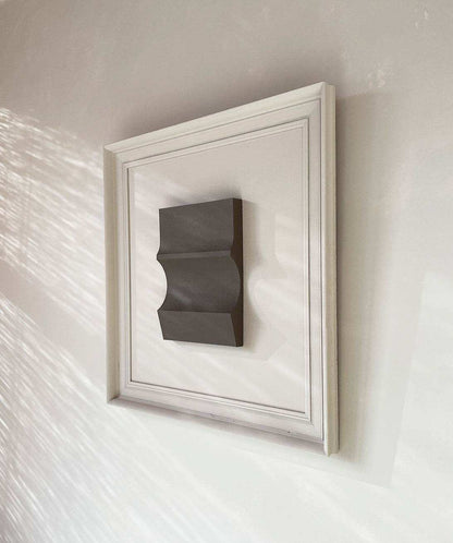 Vintage Frame 22.03 by Edith Beurskens, eco-painted with sand texture, featuring unique plant-based PLA artwork, certificate of authenticity included.