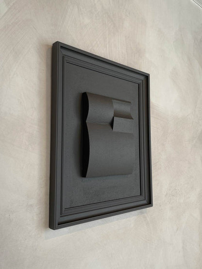 Vintage Frame Dark Bonne with exclusive artwork by Edith Beurskens, dark finish, eco-friendly materials.