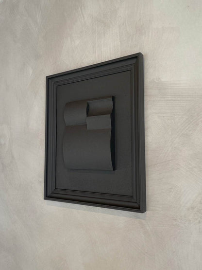 Vintage Frame Dark Bonne artwork by Edith Beurskens with a sand texture and eco-paint finish, featuring a mushroom and anthracite color palette.
