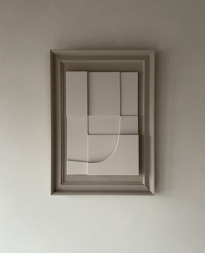 Vintage Frame Parc artwork by Edith Beurskens, featuring a unique vintage frame with a minimalist design in coffee and shadow white, size 70 x 50 cm.