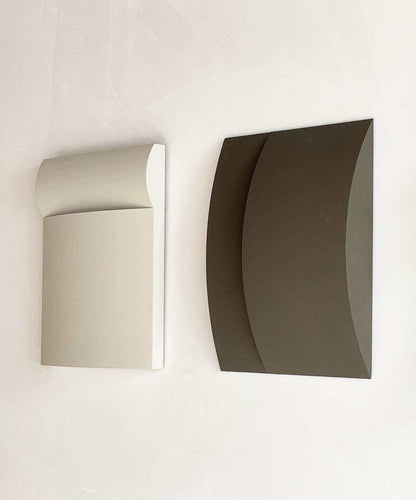 Hand-crafted 22.09 Ibis wall sculptures made from biodegradable PLA with sand texture and eco-paint finish.