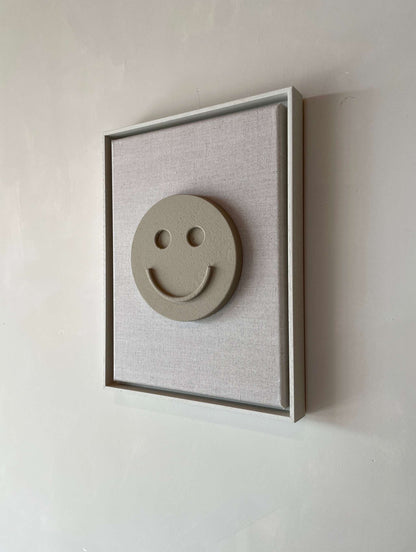 Canvas Happy artwork in shadow white frame with brown wood smiley, 43 x 33.5 cm.