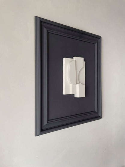 Vintage Frame Willa with shadow white artwork in anthracite frame, 63x53 cm, by Edith Beurskens.