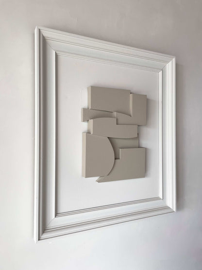 Vintage Frame Alex with exclusive Edith Beurskens artwork in shadow white frame, 74x64 cm.