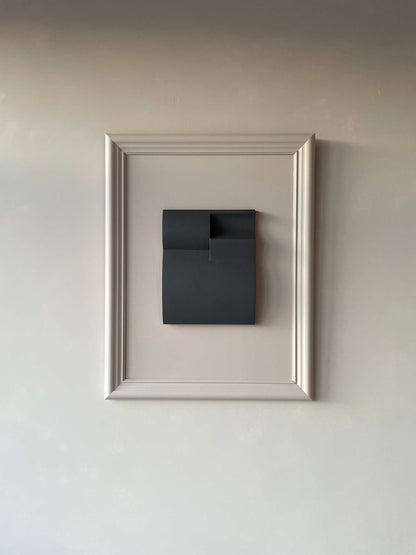 Vintage Frame Bonne with exclusive artwork by Edith Beurskens, featuring a unique combination and sand-textured eco-paint finish.