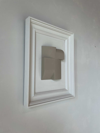 Vintage Frame Mini Journey with unique artwork by Edith Beurskens in shadow white and brown wood.