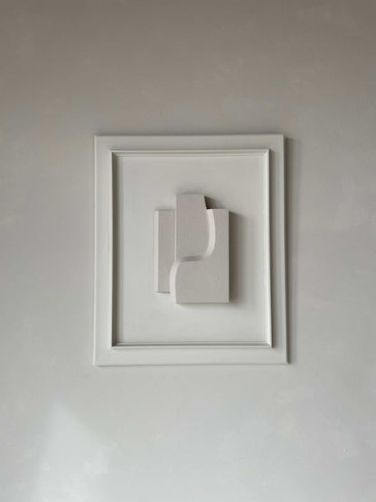 Vintage Frame Robert with exclusive Edith Beurskens artwork, 60x50.5 cm, Shadow White and Mushroom colors.