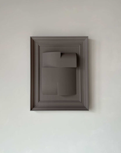 Vintage Frame Attic, exclusive artwork by Edith Beurskens, plant-based PLA with sand coating, 51.5 x 40.5 cm.