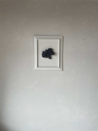 Vintage Frame Bibis artwork by Edith Beurskens in shadow white and anthracite.