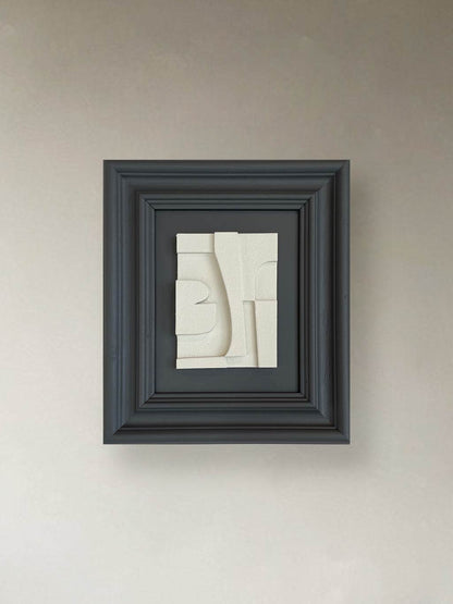 Vintage Frame Jane with exclusive artwork by Edith Beurskens, featuring anthracite and shadow white colors in a 32.5 x 38 cm frame.