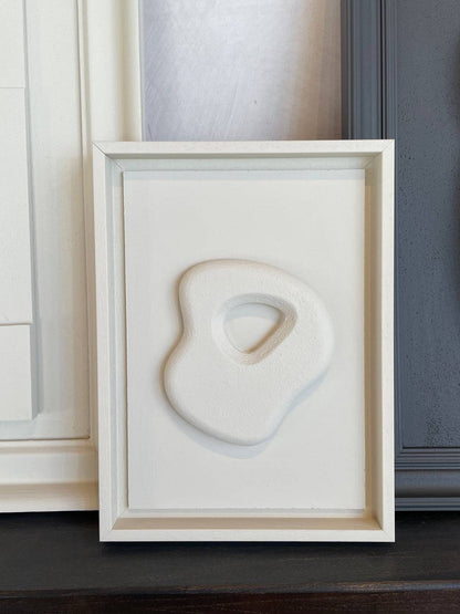 Organic Stone artwork in shadow white, framed at 30x21 cm.
